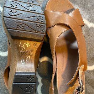 Dansko Jacinda sandal, size 39